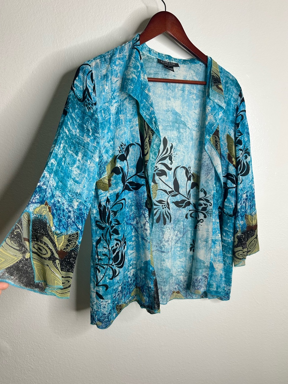Citron Santa Monica 95% Silk Stretch Blue Butterfly Kimono Style Top Size Small